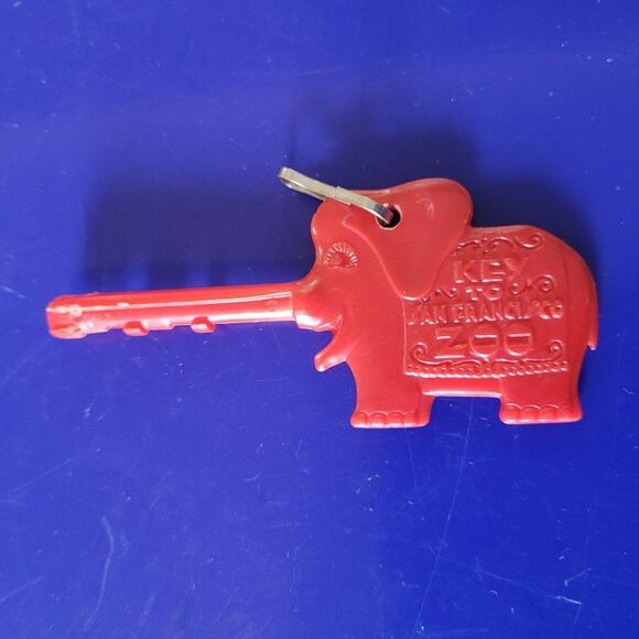 Vintage San Francisco Red TrunKey the Elephant Key. Storybook Rare - Picture 2 of 3